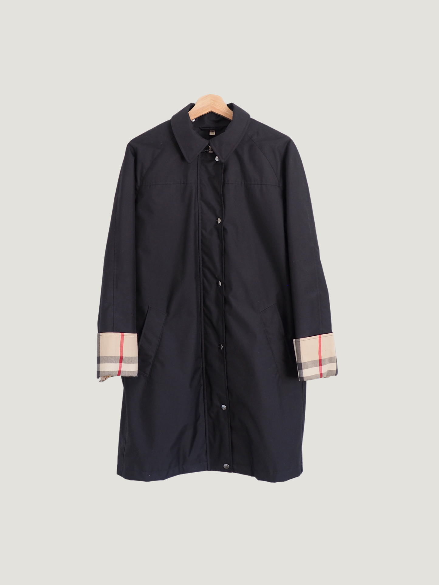 Pre-Owned Burberry Trench Coat (M)