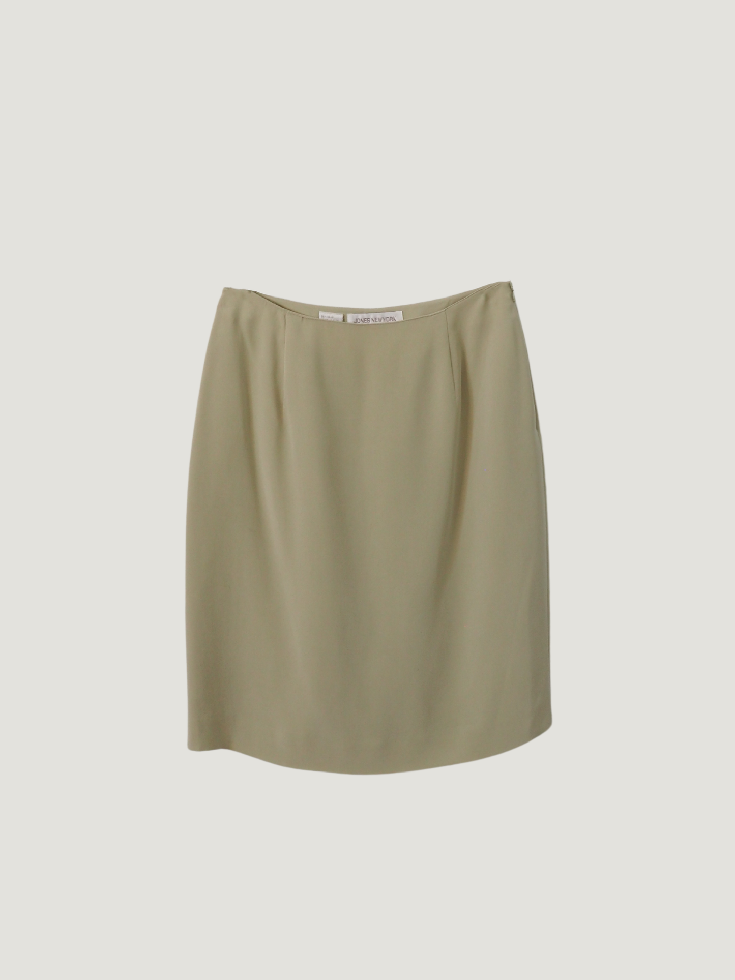 Pre-Owned Vintage Jones New York Slip Skirt (26")