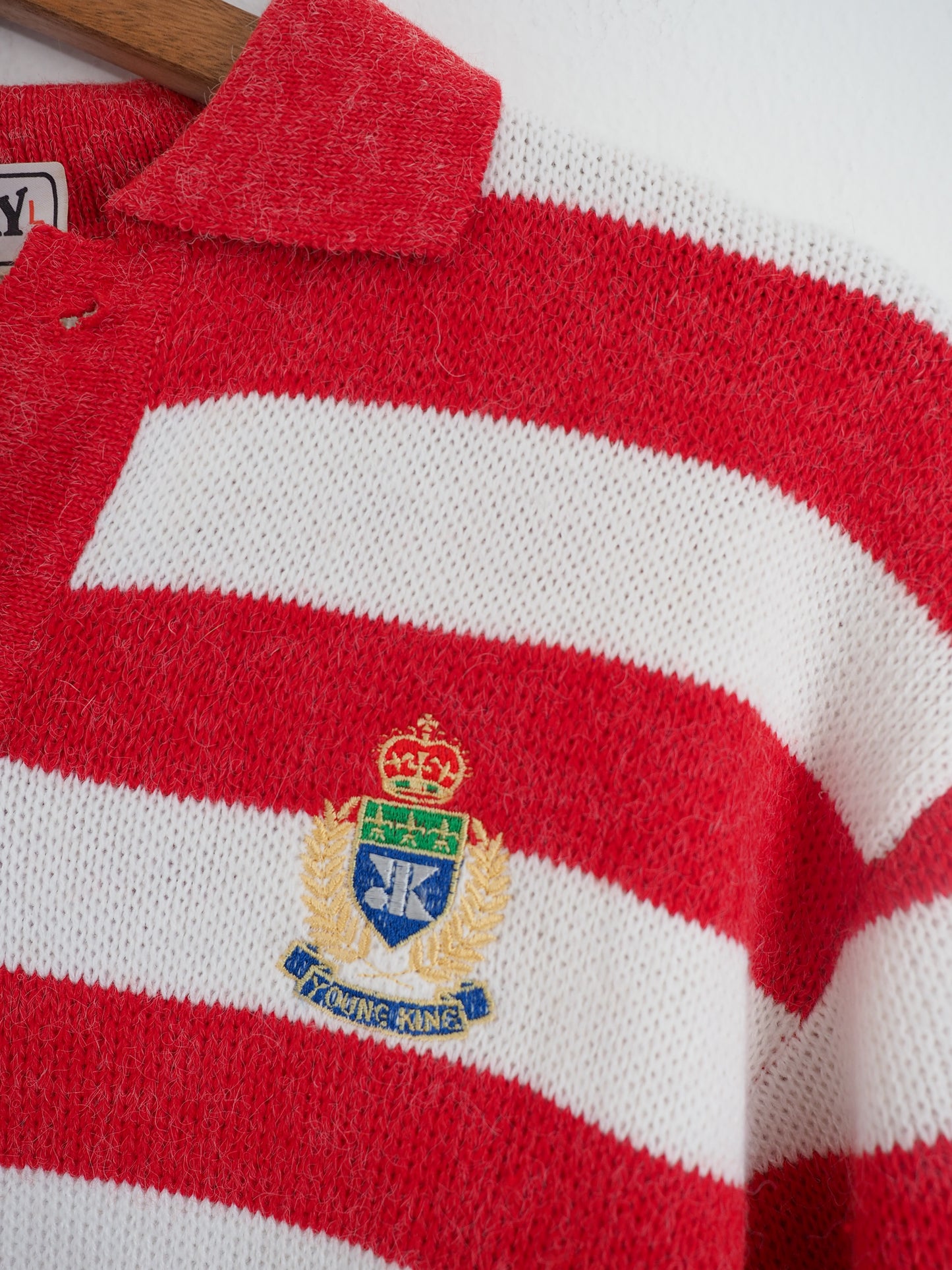 Pre-Owned Vintage Lucky Stripe Sweater (S/M)