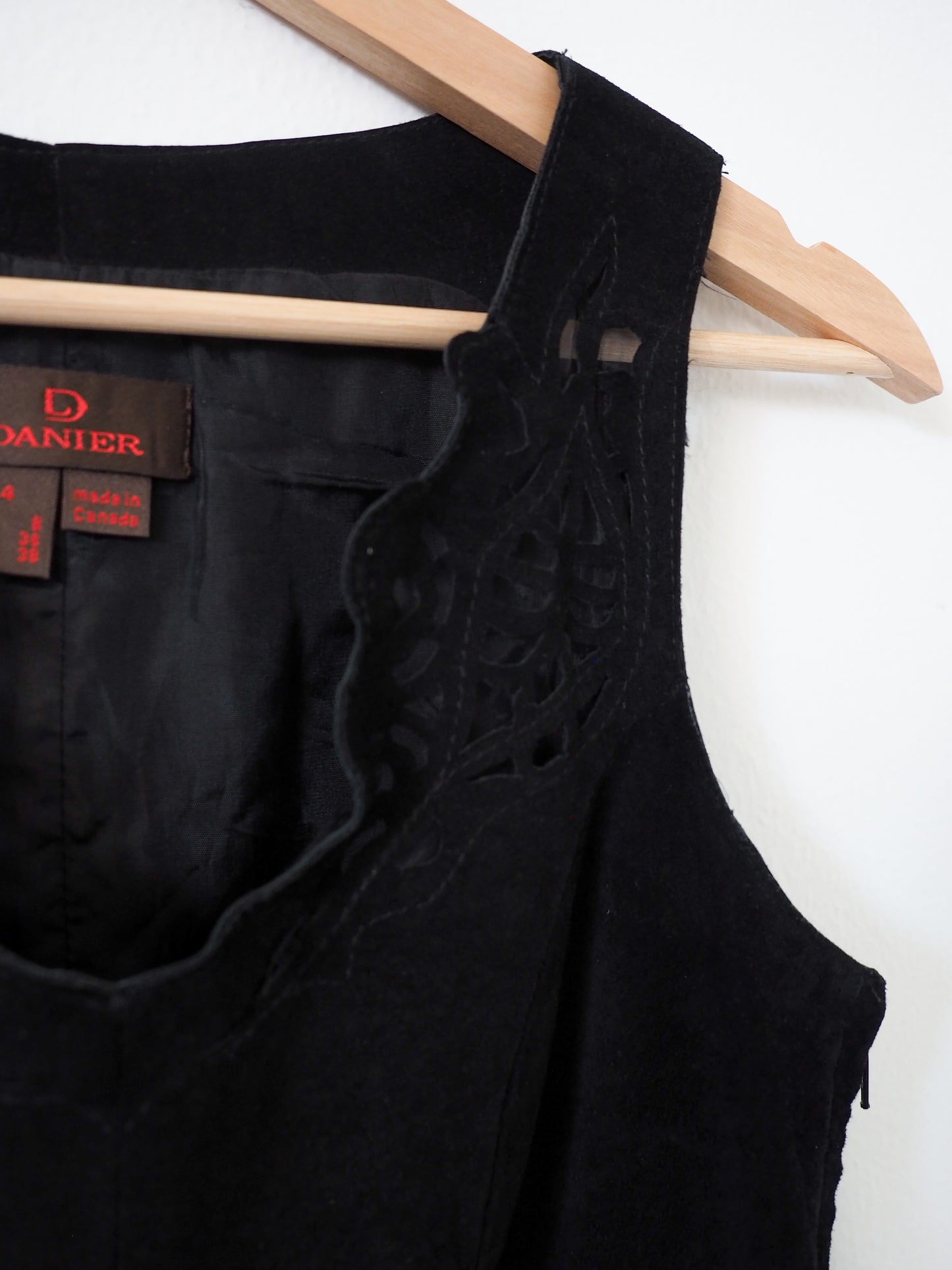 Pre-Owned Vintage Danier Suede Top (S)