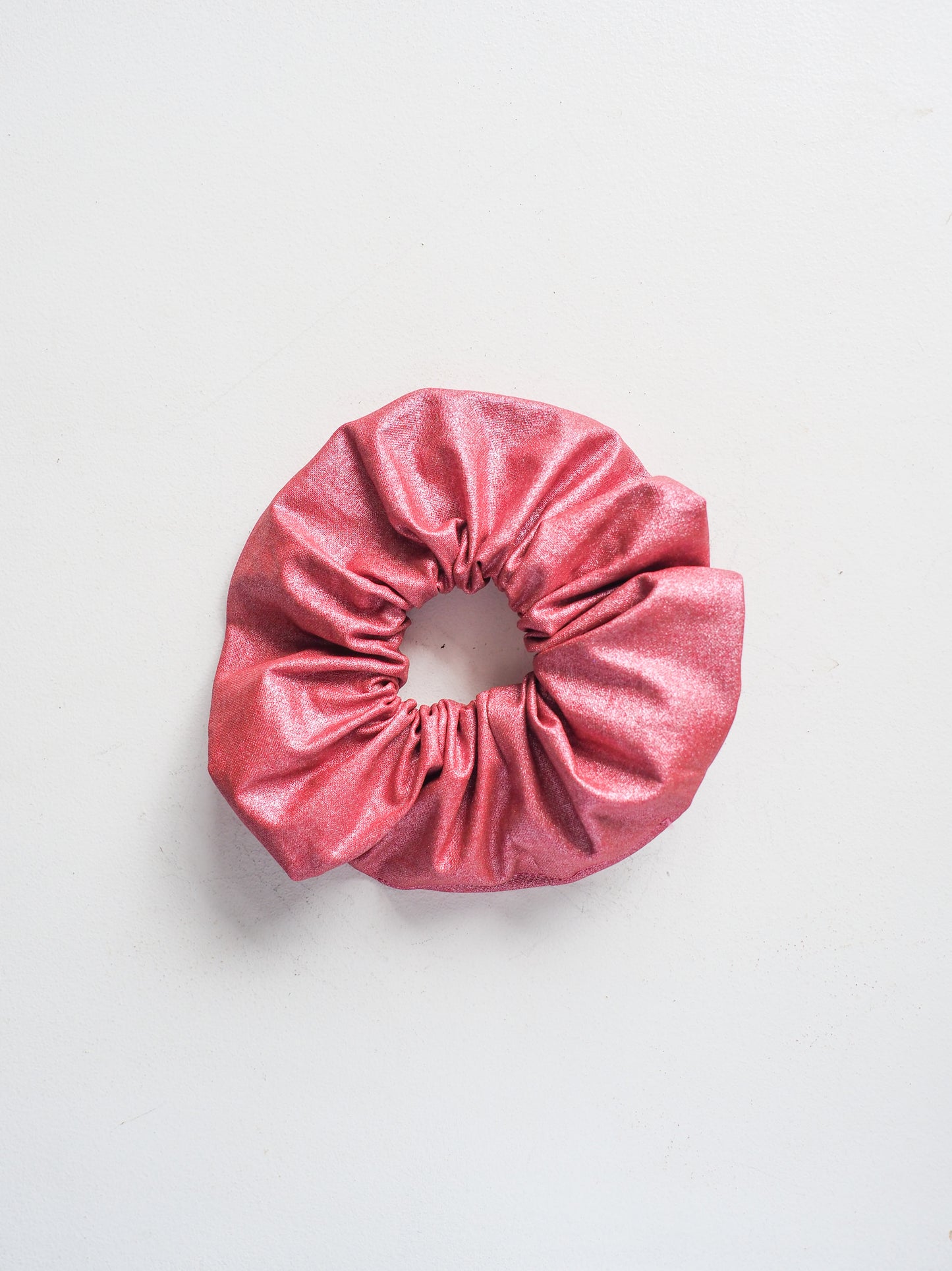 Nuggy's Chrome Scrunchie (raspberry)