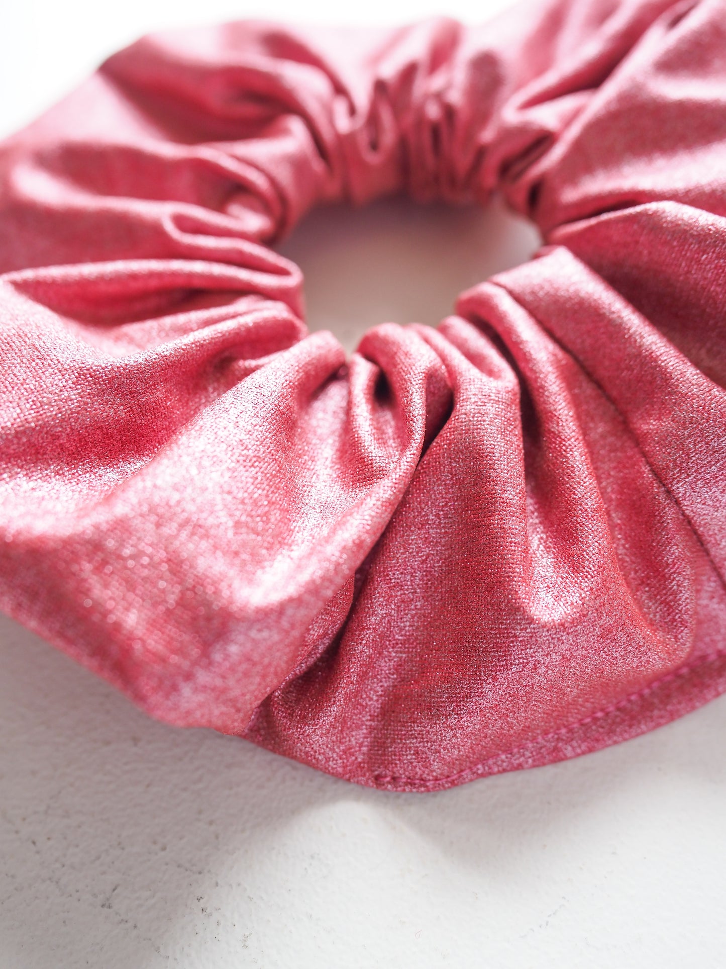 Nuggy's Chrome Scrunchie (raspberry)