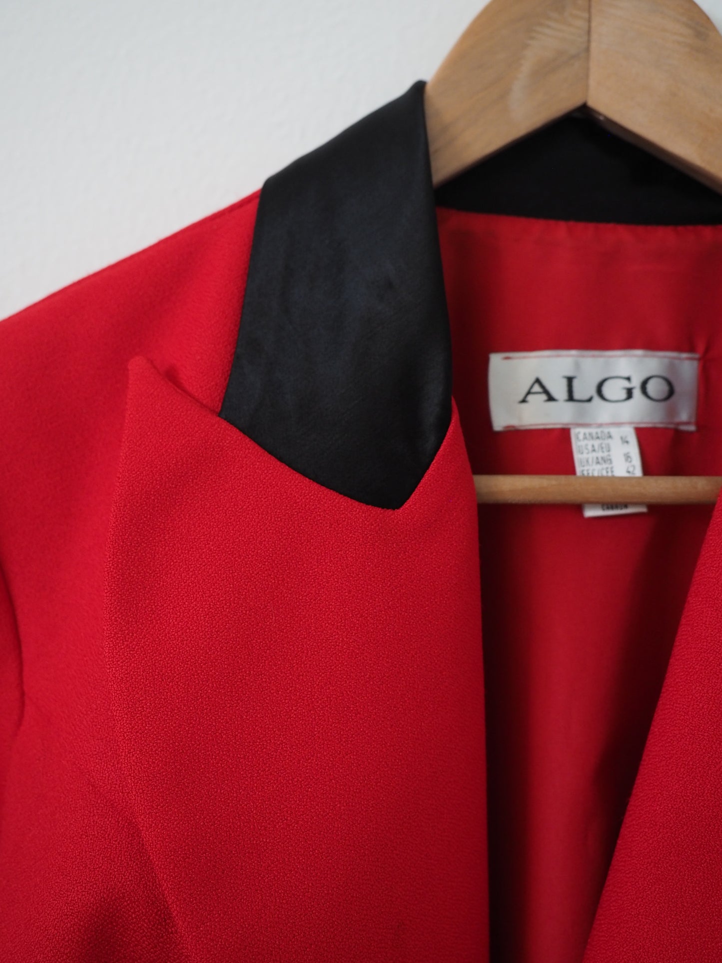Pre-Owned Vintage ALGO Cropped Blazer (XS/S)