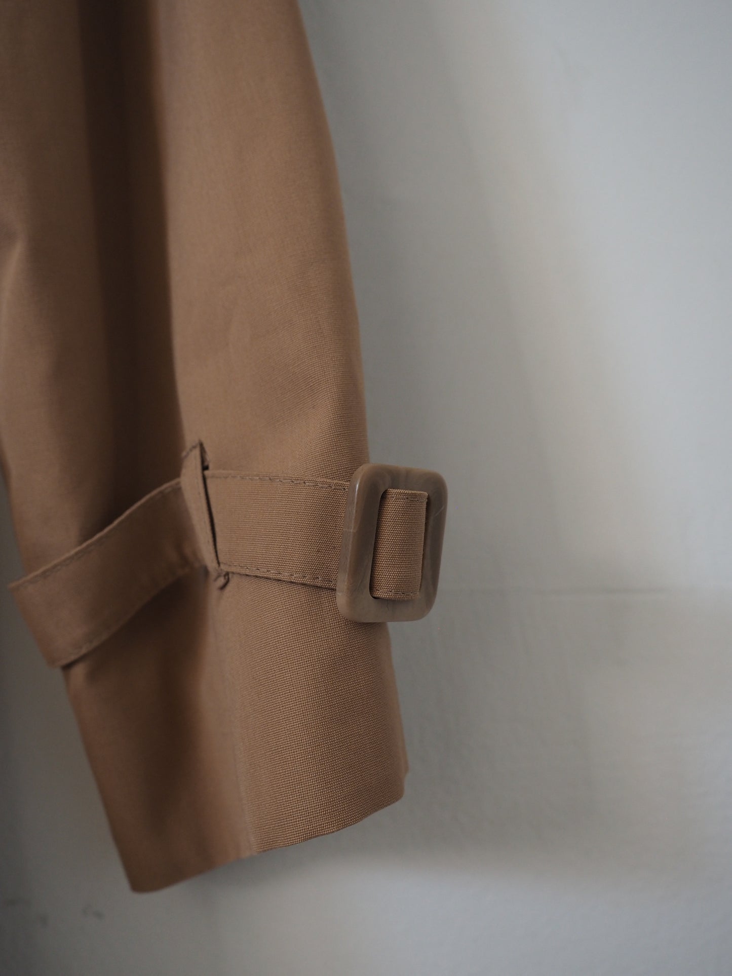 Pre-Owned Vintage London Fog Trench Coat (M)