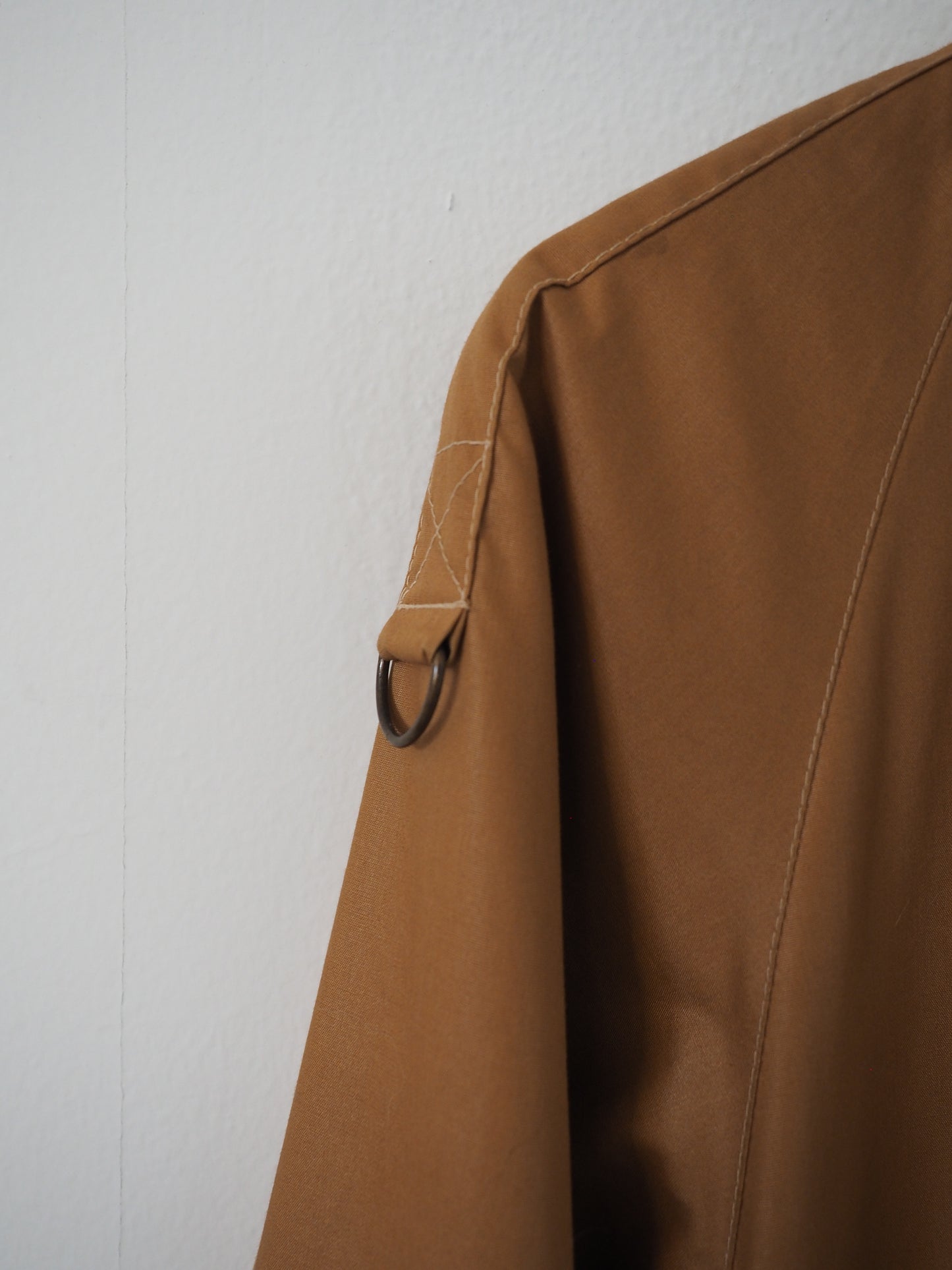Pre-Owned Vintage Carpet Baggers Trench (M)