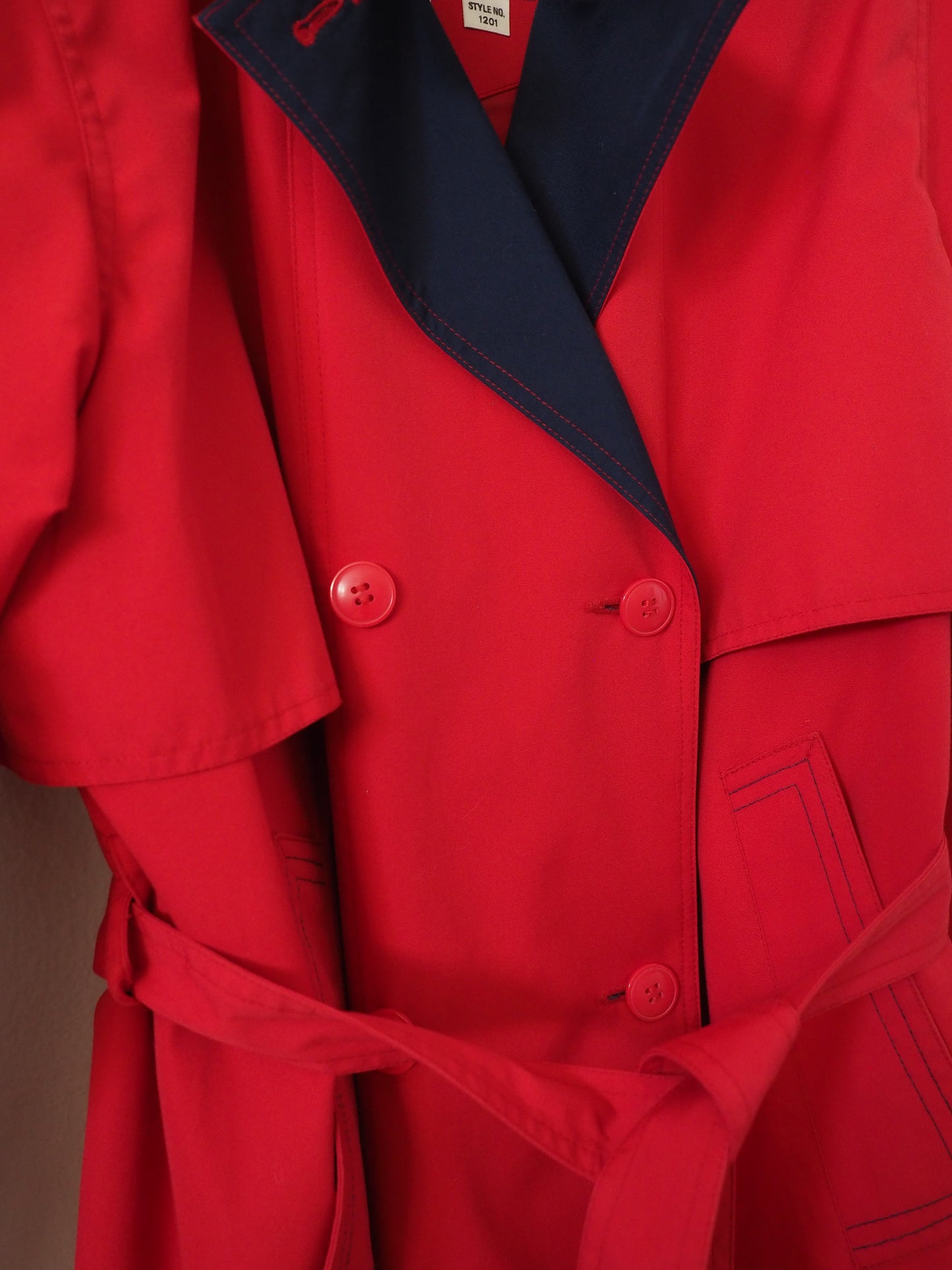 Pre-Owned Vintage Ladea Trench Coat (S)