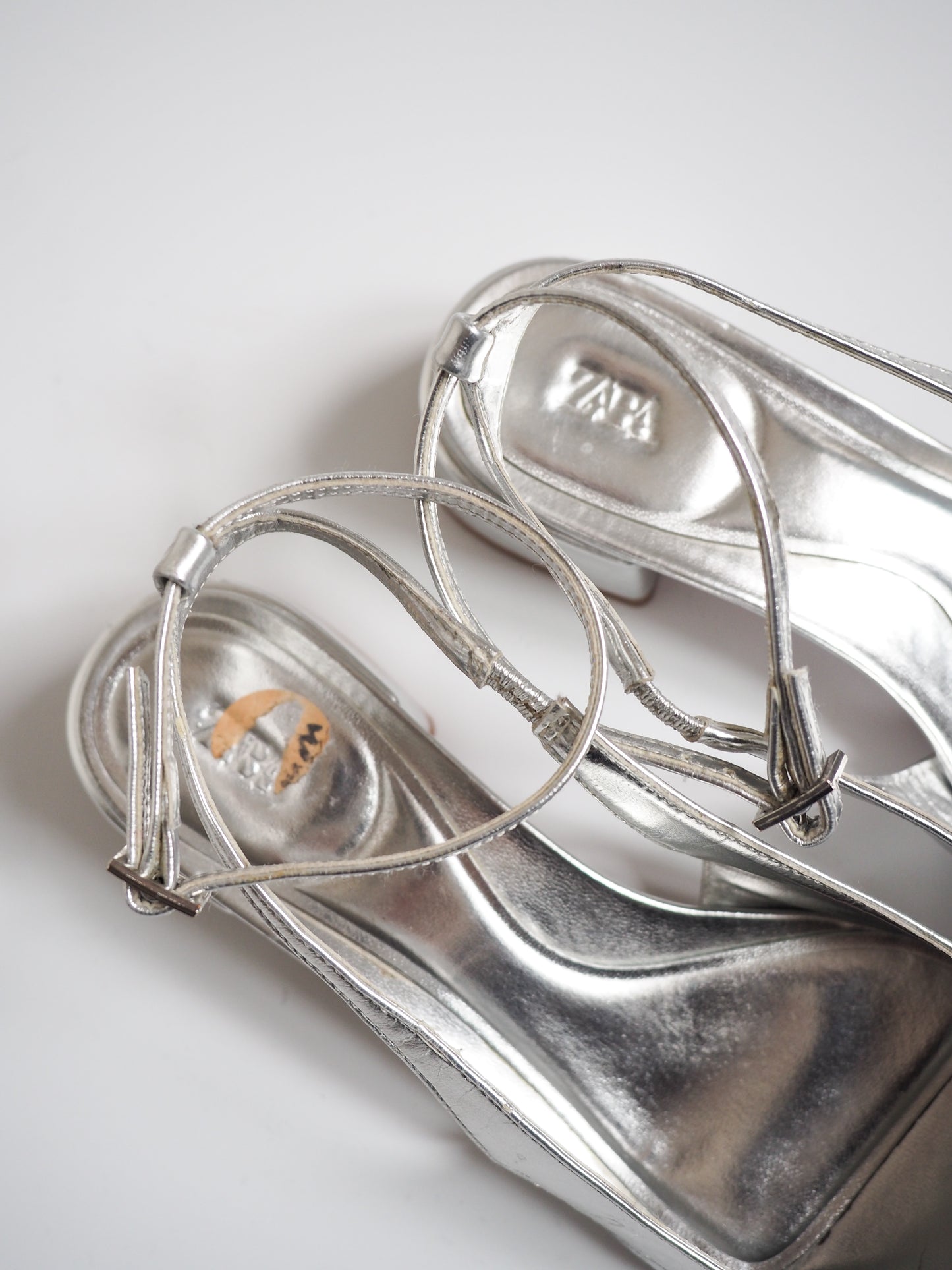 Pre-Owned ZARA Mary Jane Flats (38)