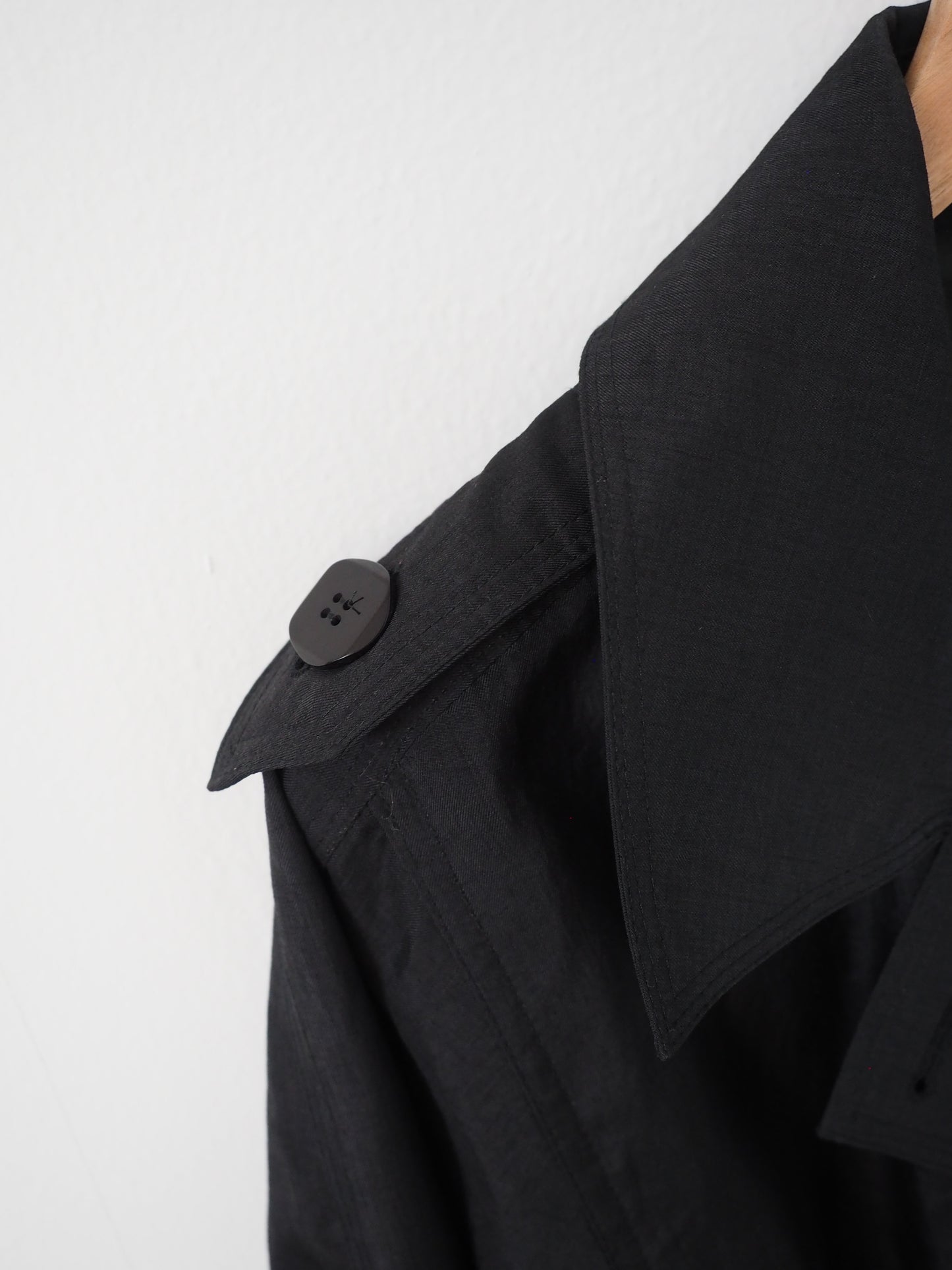 Pre-Owned Vintage Nuage Trench Coat (M)