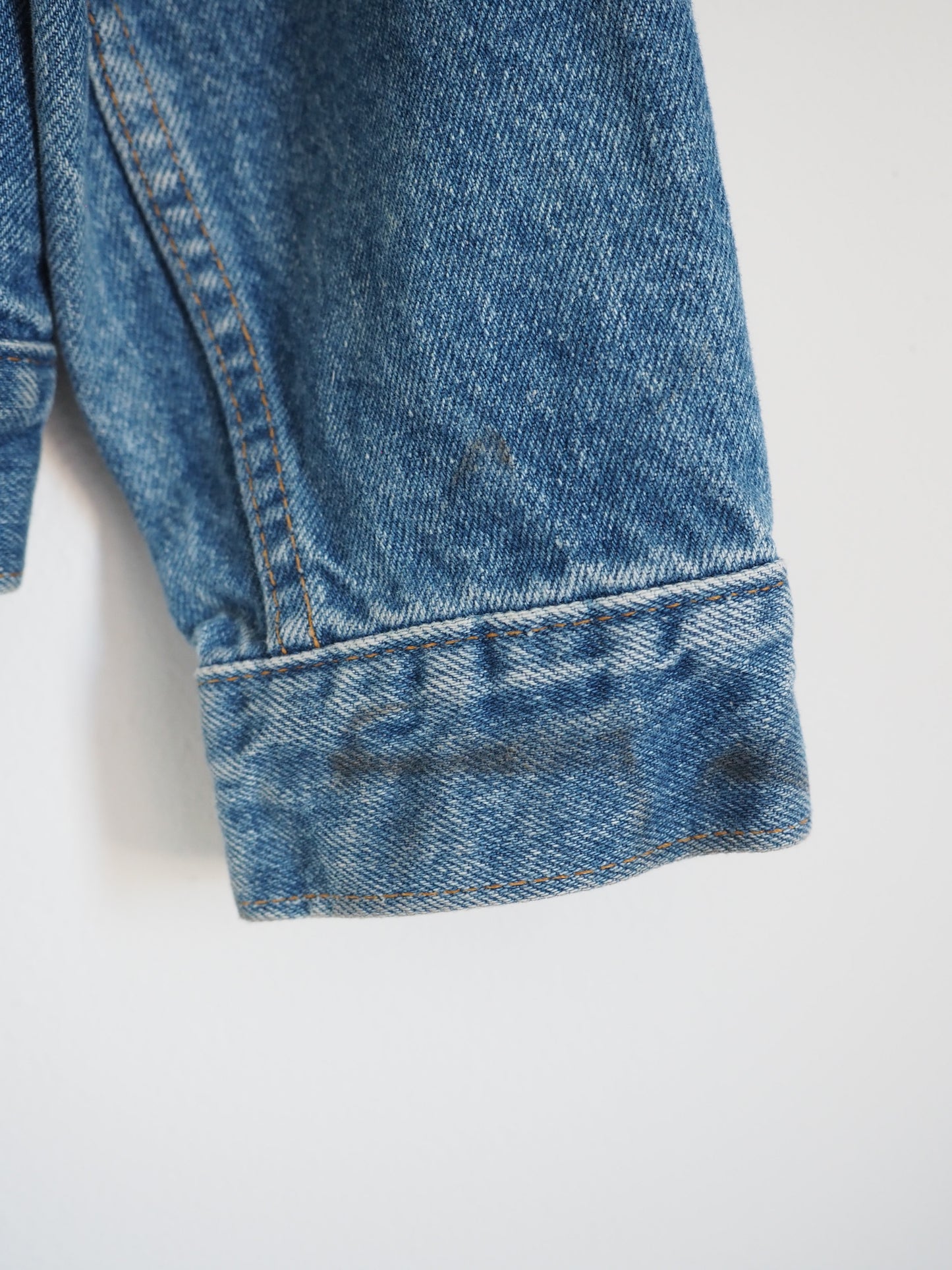 Pre-Owned Vintage Levi's Denim Jacket (S/M)