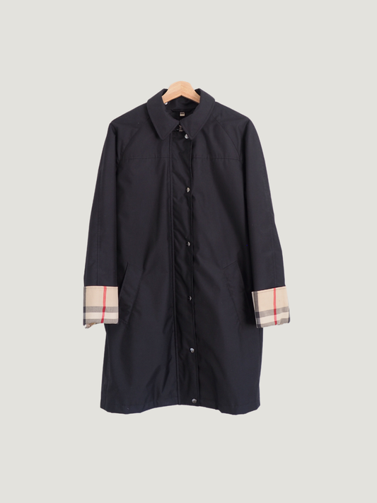 Pre-Owned Burberry Trench Coat (M)