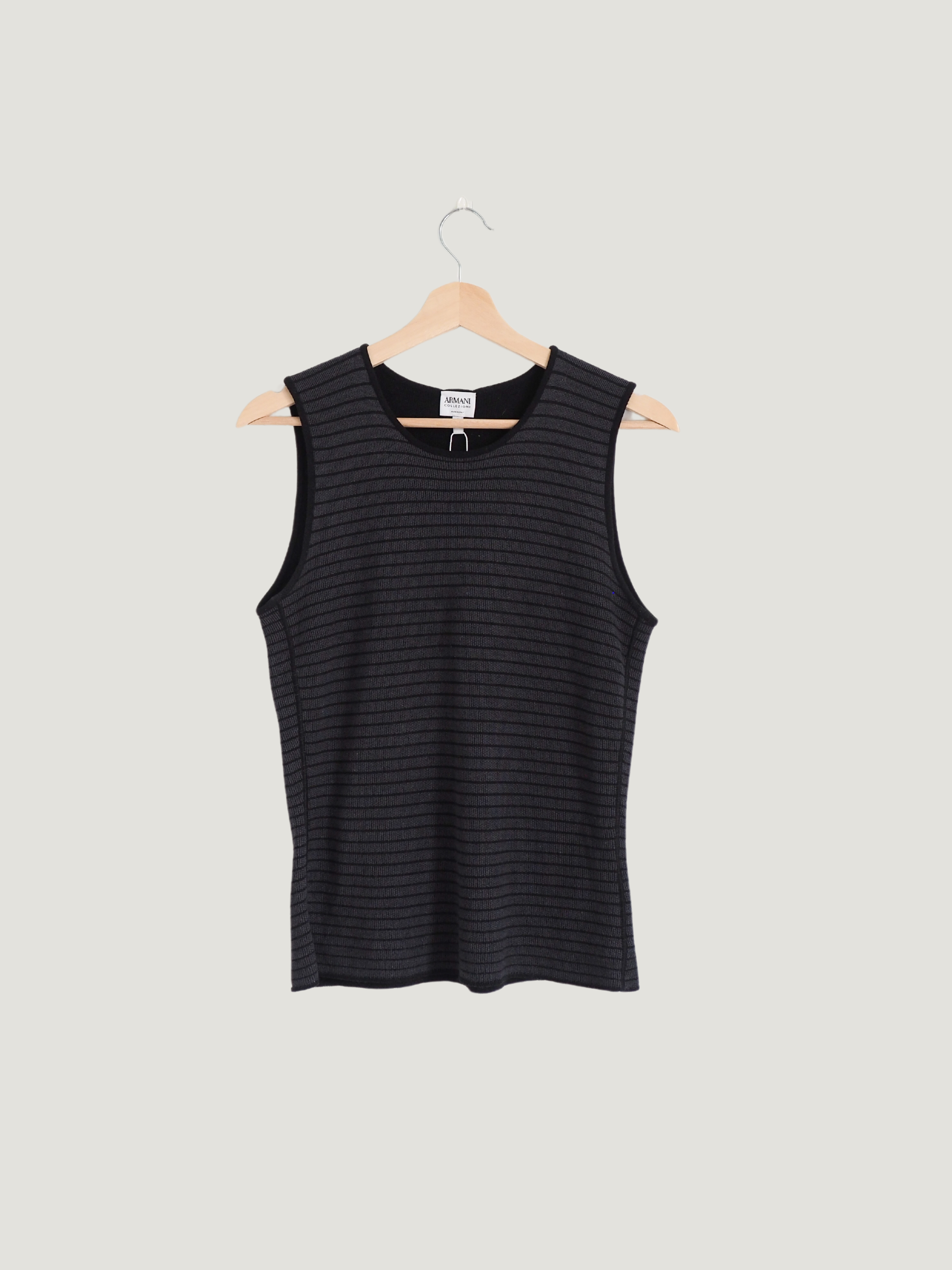 Pre-Owned ARMANI Collezioni Knit Tank (M)