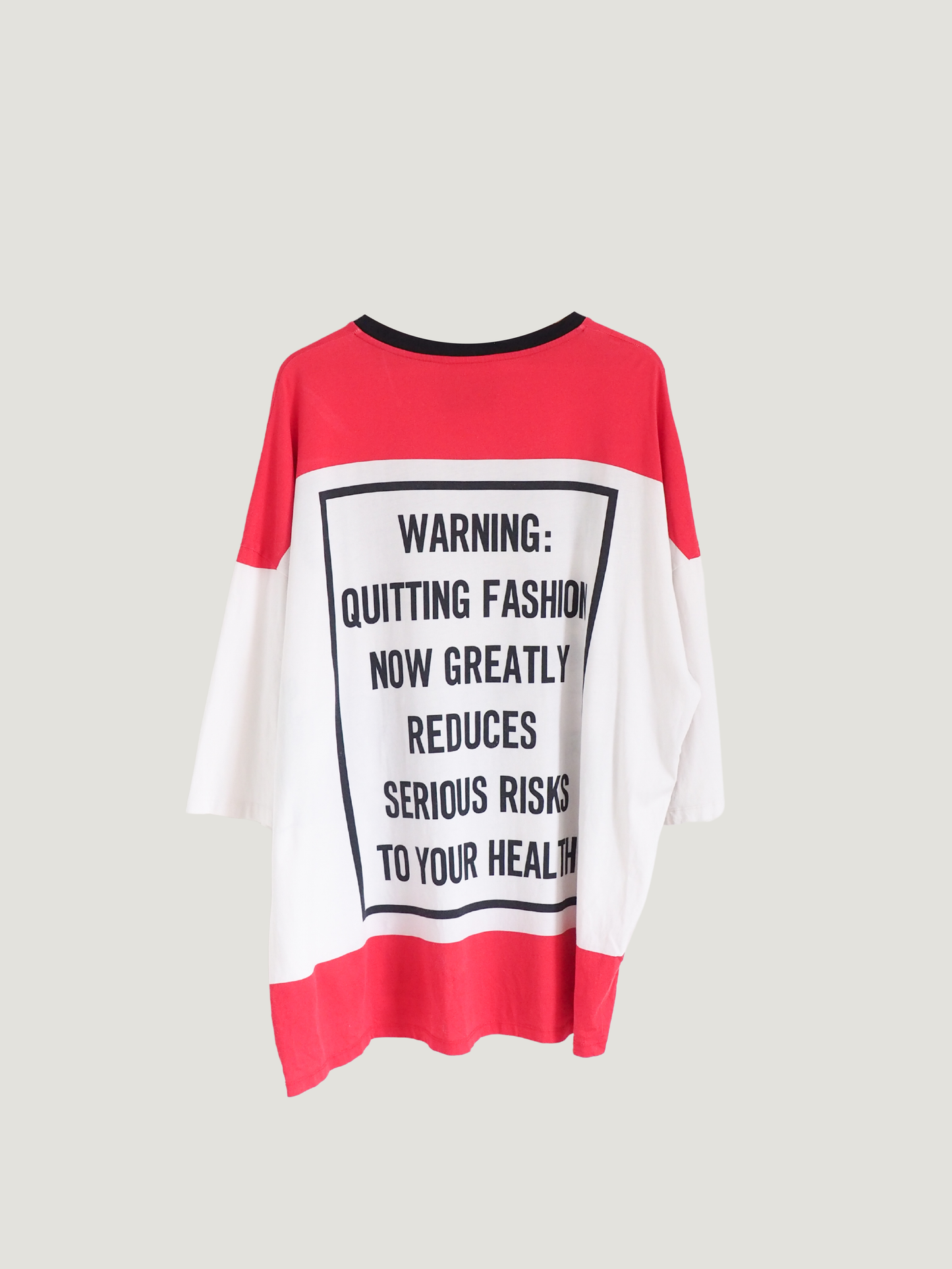 Pre-Owned MOSCHINO Couture! 2016 Smoking Kills T-Shirt (M)