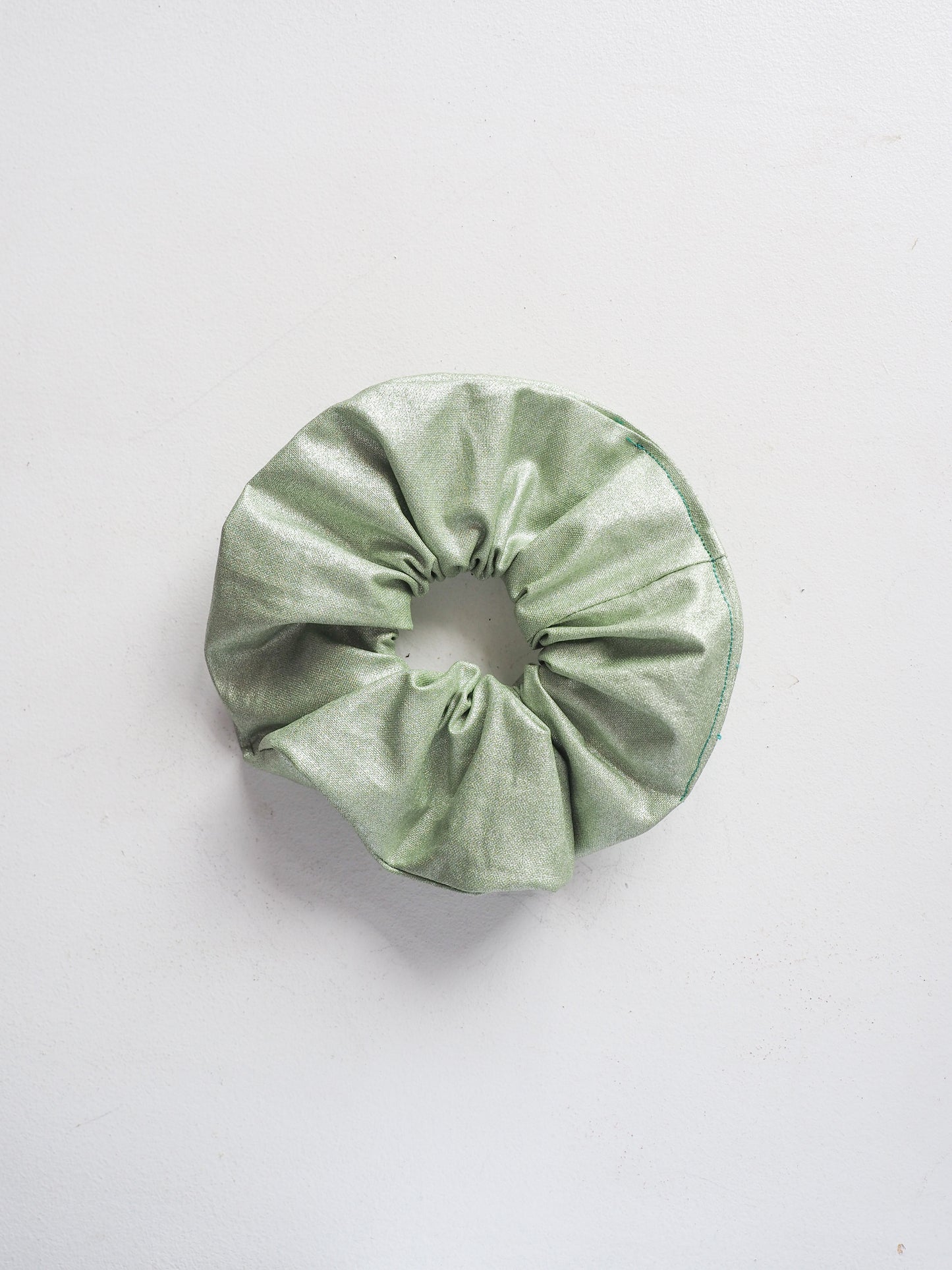 Nuggy's Chrome Scrunchie (mint)