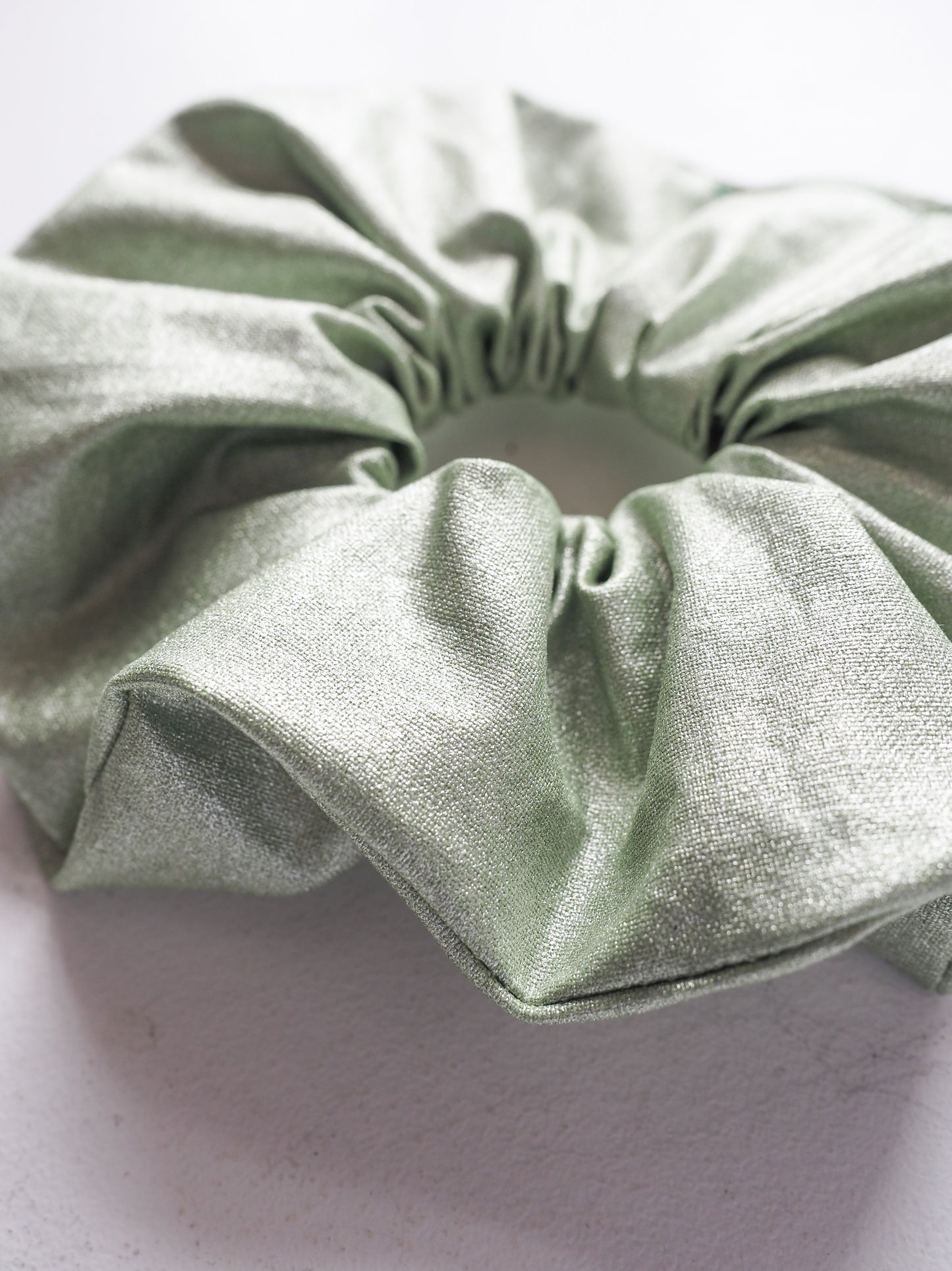 Nuggy's Chrome Scrunchie (mint)