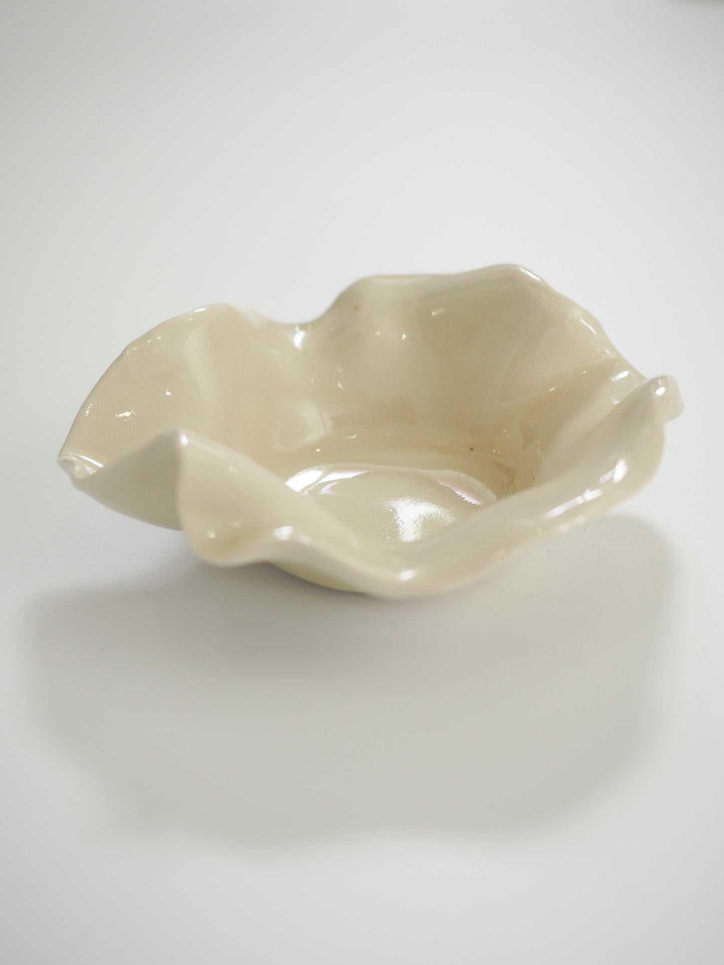 Ceramic Wave Catch-All Bowl