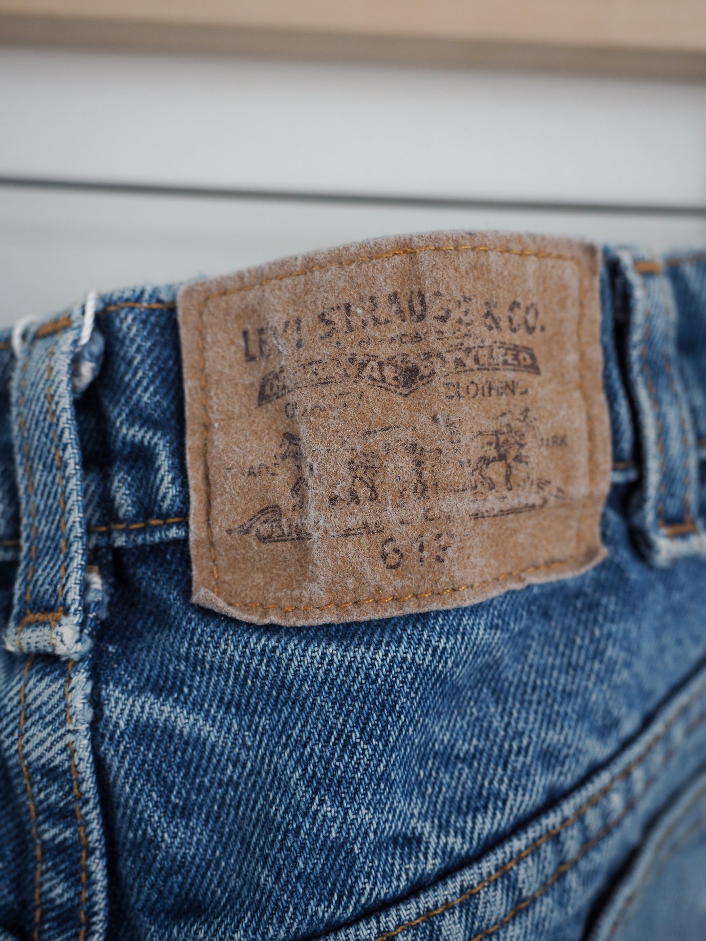 Pre-Owned Levi's 619 Orange Tab Jeans (30")