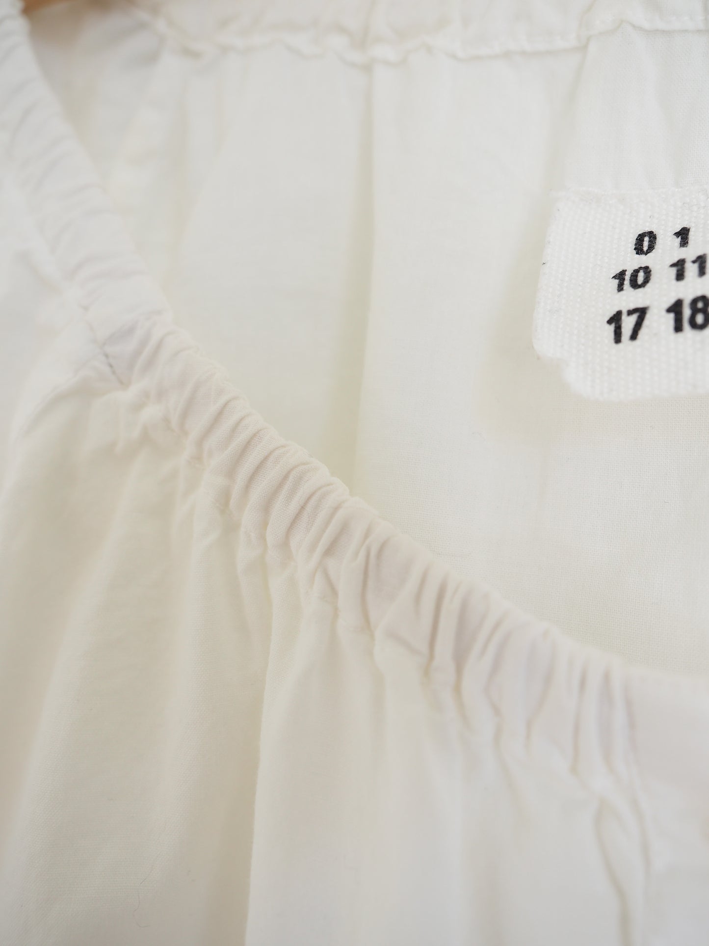 Pre-Owned MM6 Martin Margiela Blouse (S)