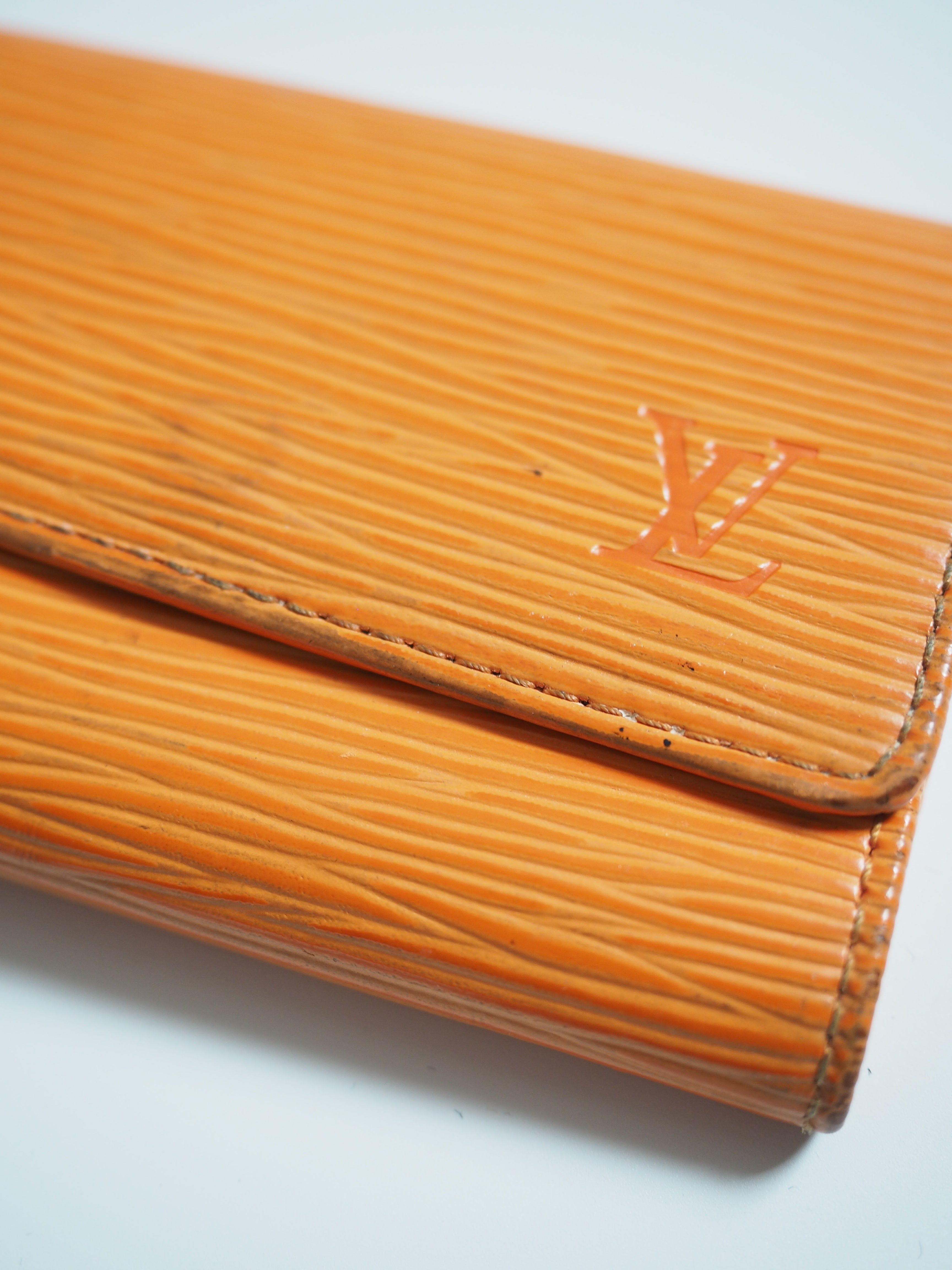 Pre-Owned Vintage Louis Vuitton Epi Leather 6 Key Case Mandarin